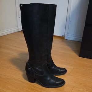 Frye Black Leather Knee High Almond Toe Heeled Boots 7.5